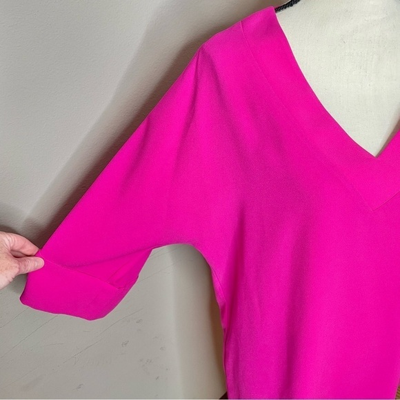 Trina Turk Dellia V-Neck Mini Shift Dress in Snapdragon Hot Pink Small - Picture 6 of 11